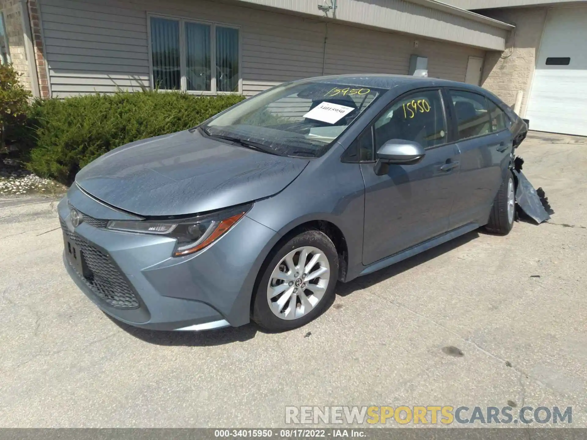 2 Photograph of a damaged car JTDVPMAE3NJ220561 TOYOTA COROLLA 2022