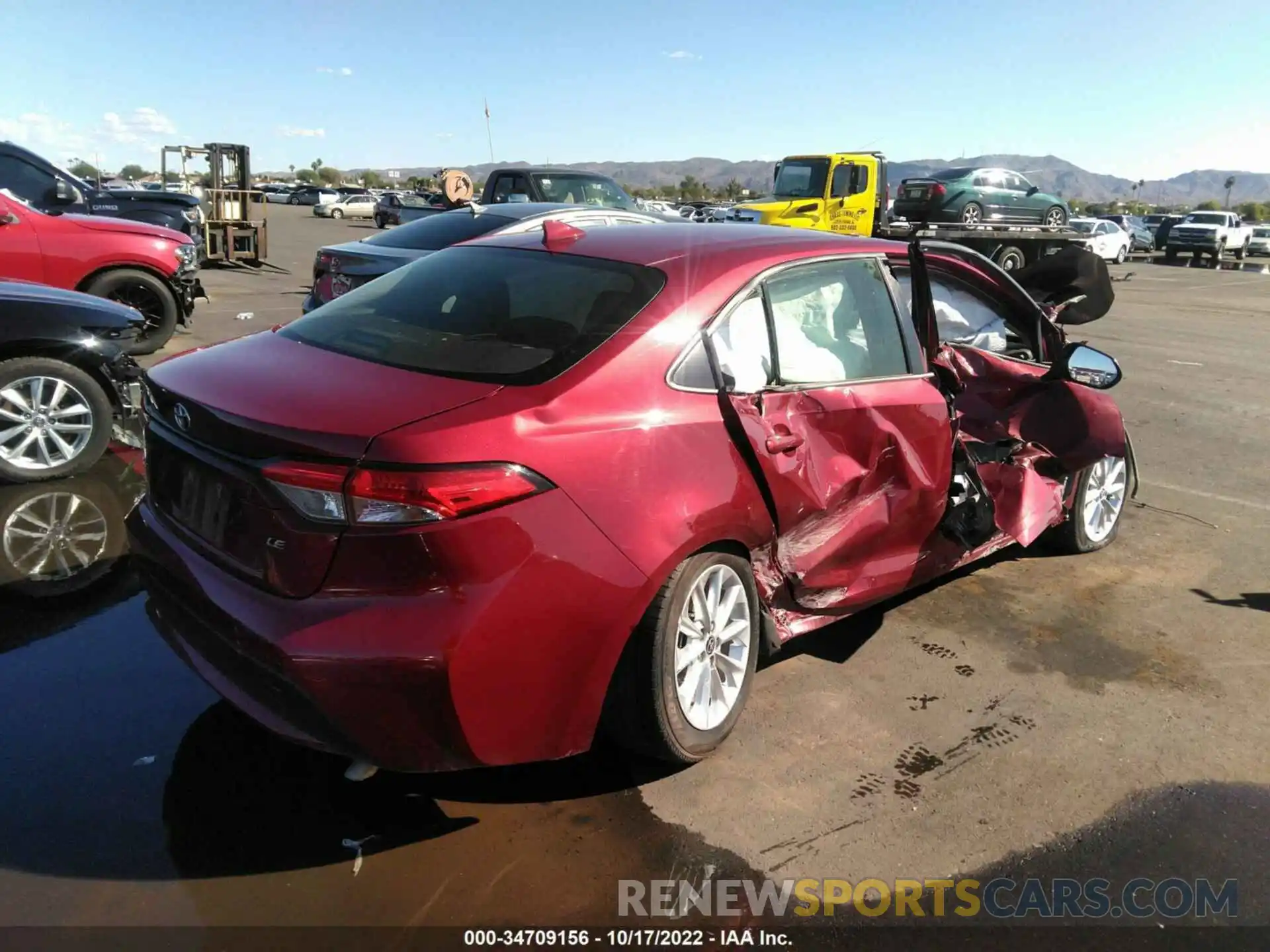 4 Photograph of a damaged car JTDVPMAE6NJ191895 TOYOTA COROLLA 2022