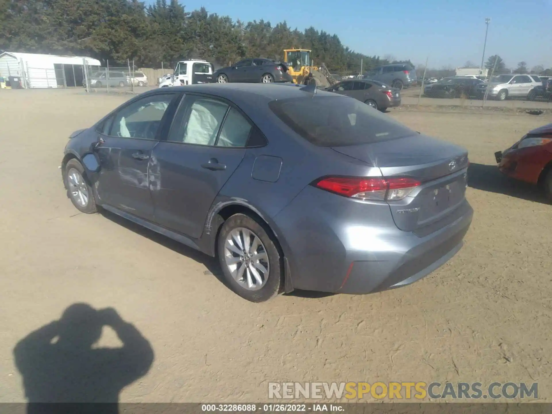 3 Photograph of a damaged car JTDVPMAE8NJ206459 TOYOTA COROLLA 2022