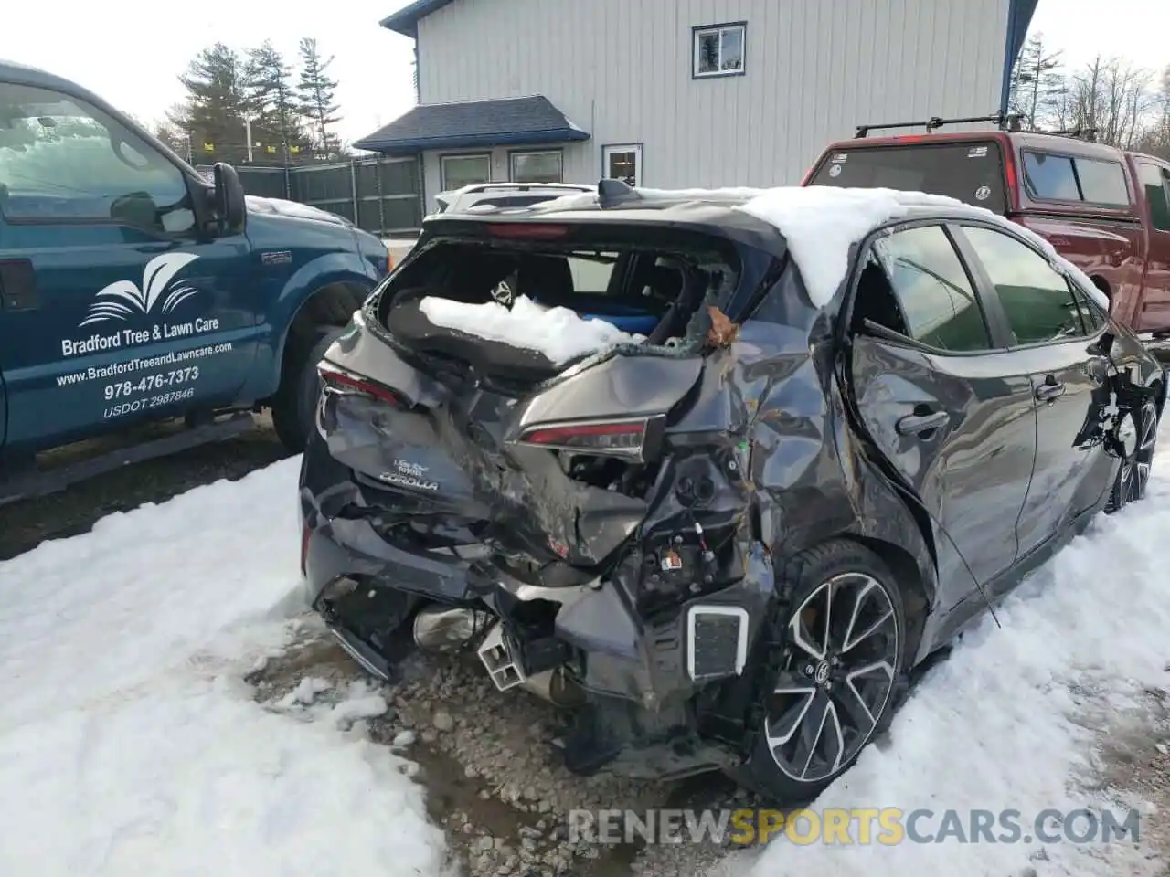 9 Photograph of a damaged car JTNC4MBE2N3154602 TOYOTA COROLLA 2022