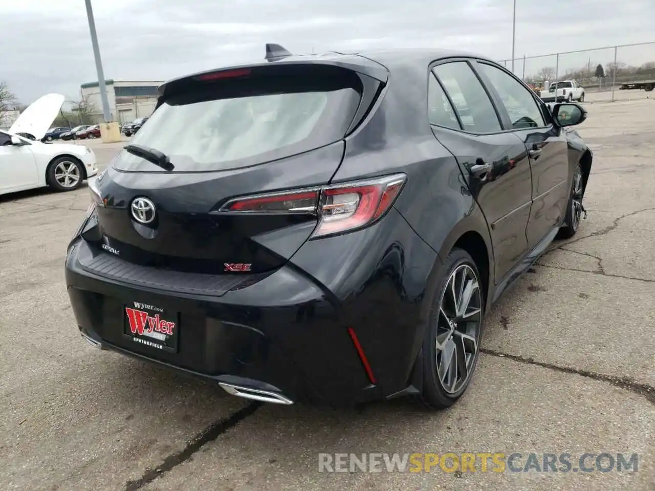 4 Photograph of a damaged car JTNC4MBE4N3164872 TOYOTA COROLLA 2022