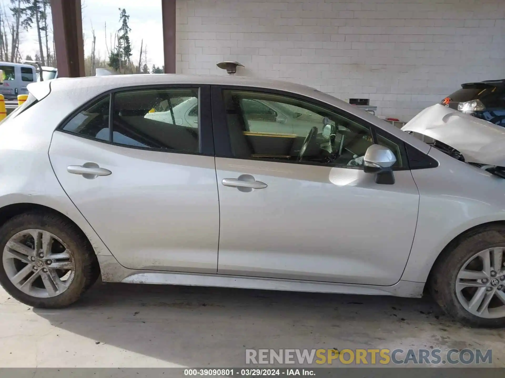 13 Photograph of a damaged car JTND4MBE1N3158466 TOYOTA COROLLA 2022