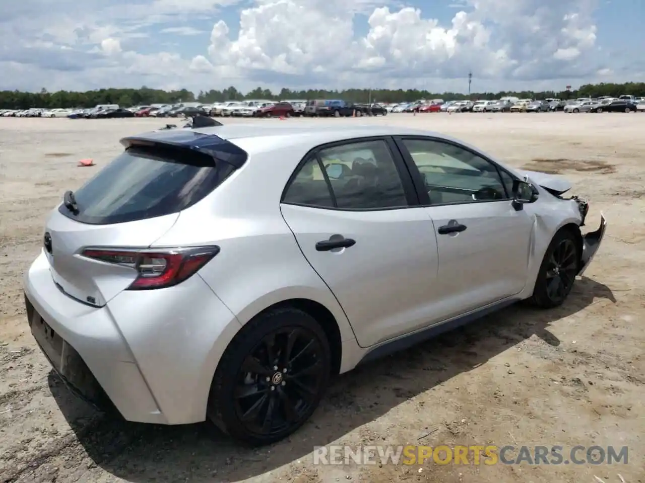 4 Photograph of a damaged car JTND4MBE5N3151472 TOYOTA COROLLA 2022