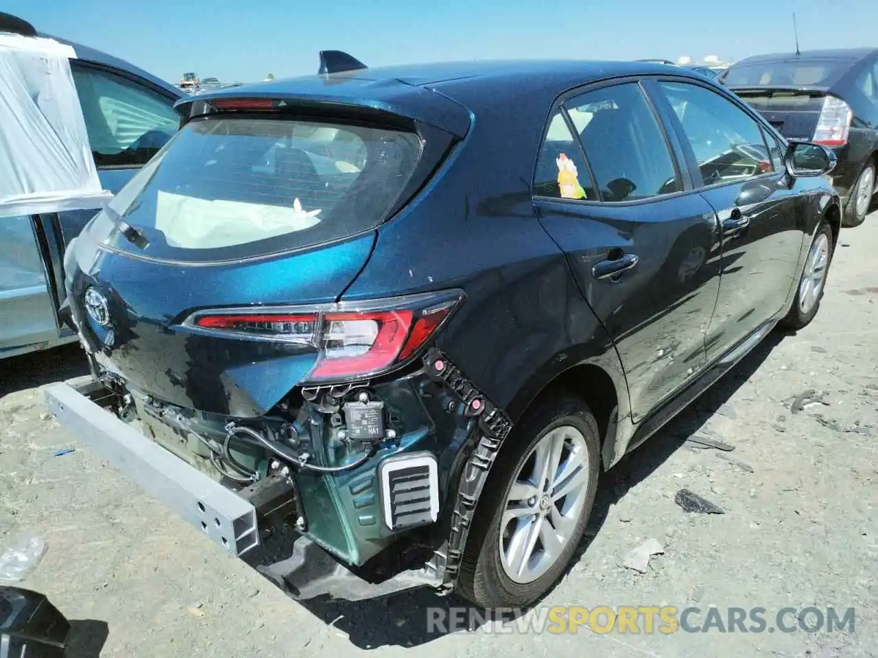 4 Photograph of a damaged car JTND4MBE8N3160053 TOYOTA COROLLA 2022