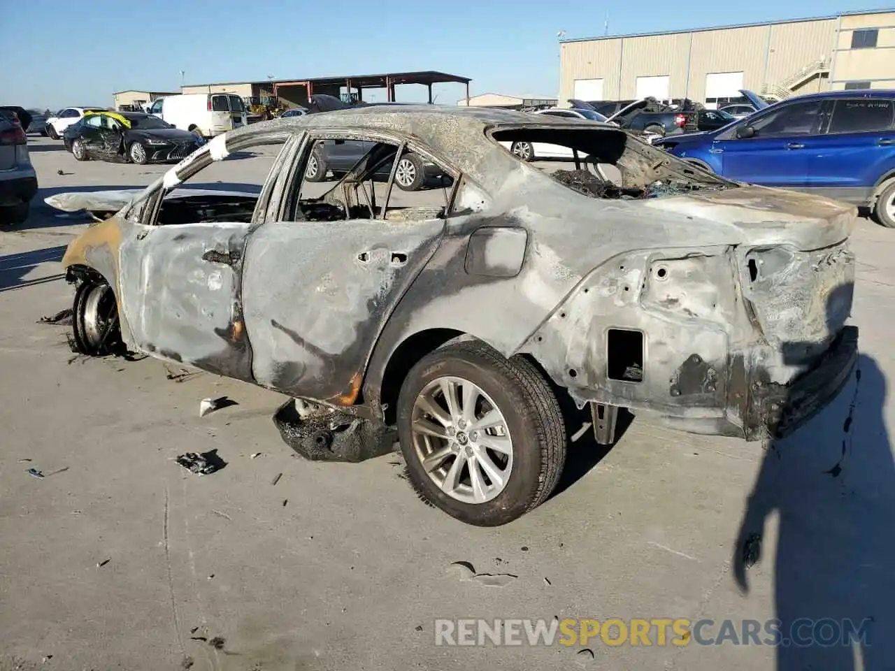 2 Photograph of a damaged car 5YFB4MDE0PP003698 TOYOTA COROLLA 2023