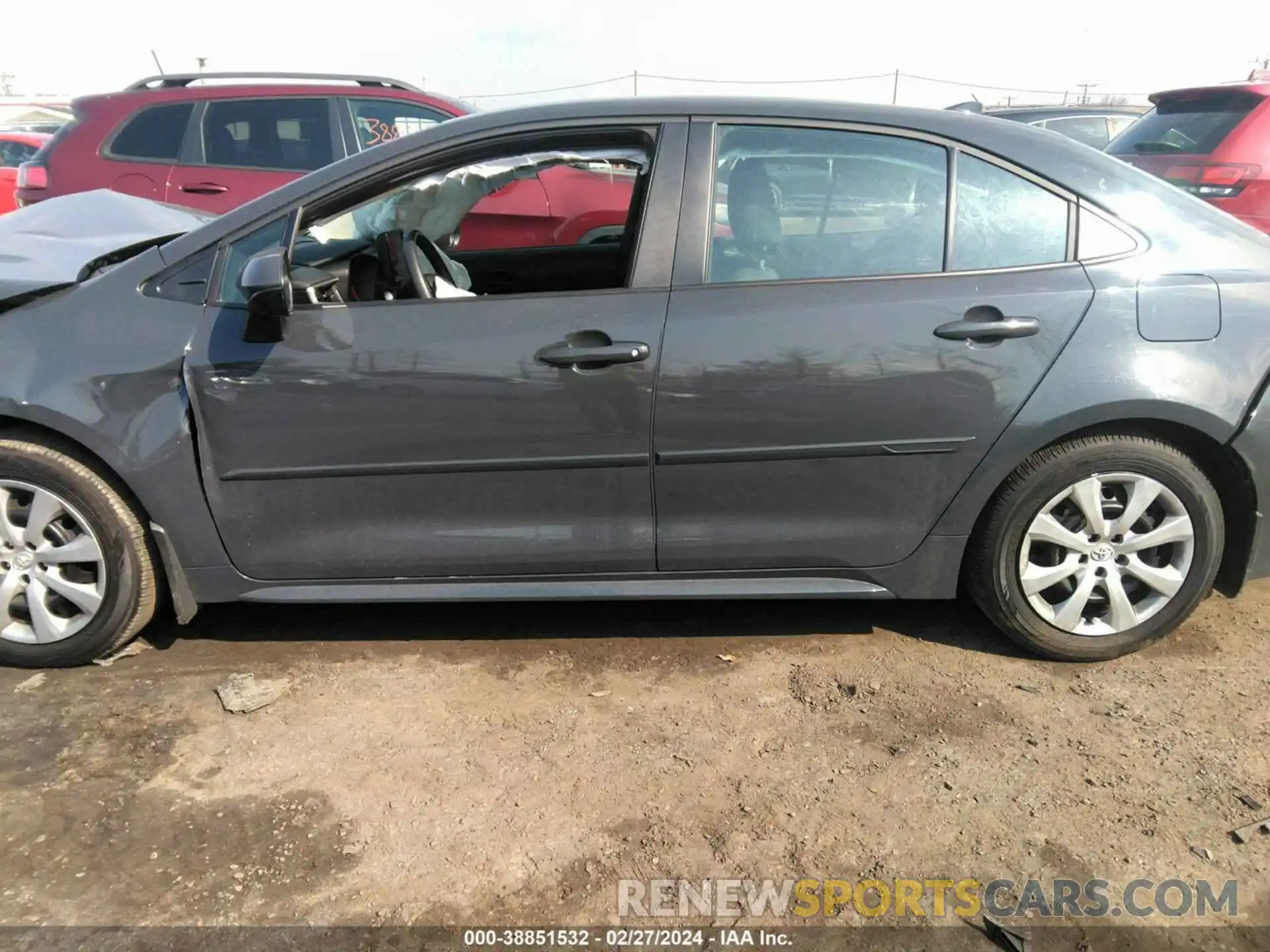 14 Photograph of a damaged car 5YFB4MDE1PP039951 TOYOTA COROLLA 2023