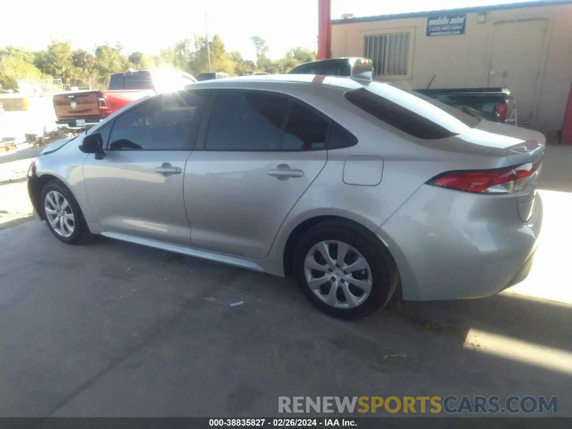 15 Photograph of a damaged car 5YFB4MDE2PP074868 TOYOTA COROLLA 2023