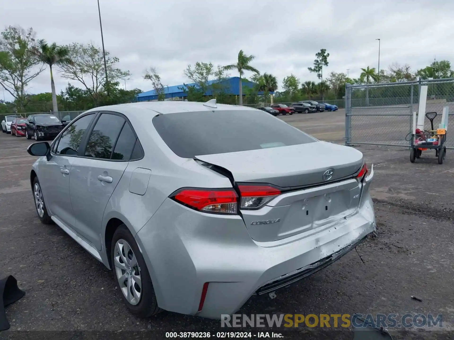 3 Photograph of a damaged car 5YFB4MDEXPP079252 TOYOTA COROLLA 2023