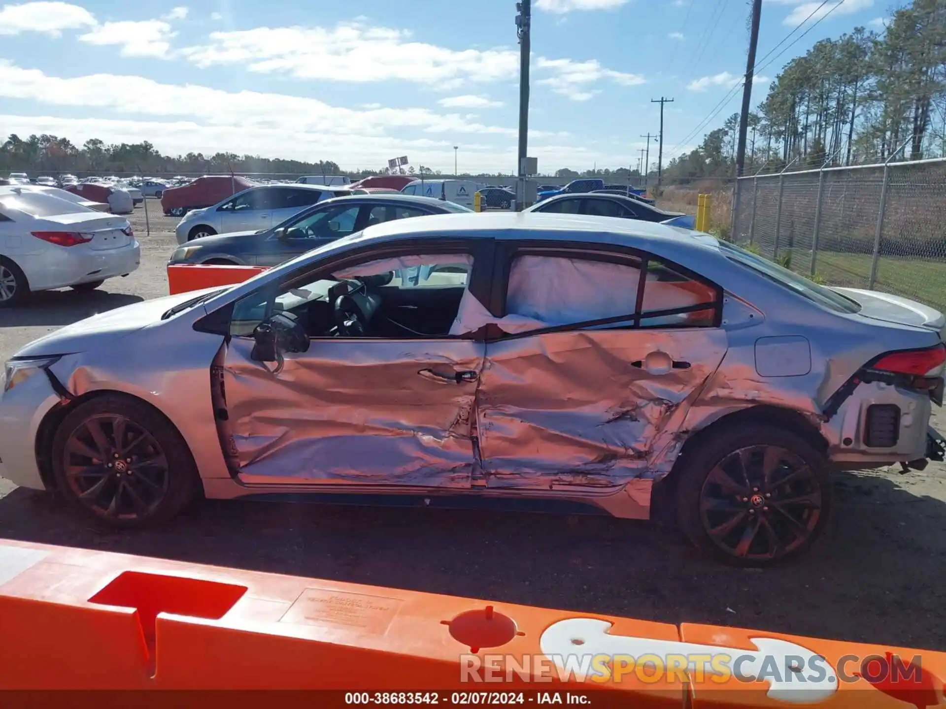 14 Photograph of a damaged car 5YFS4MCE3PP151829 TOYOTA COROLLA 2023