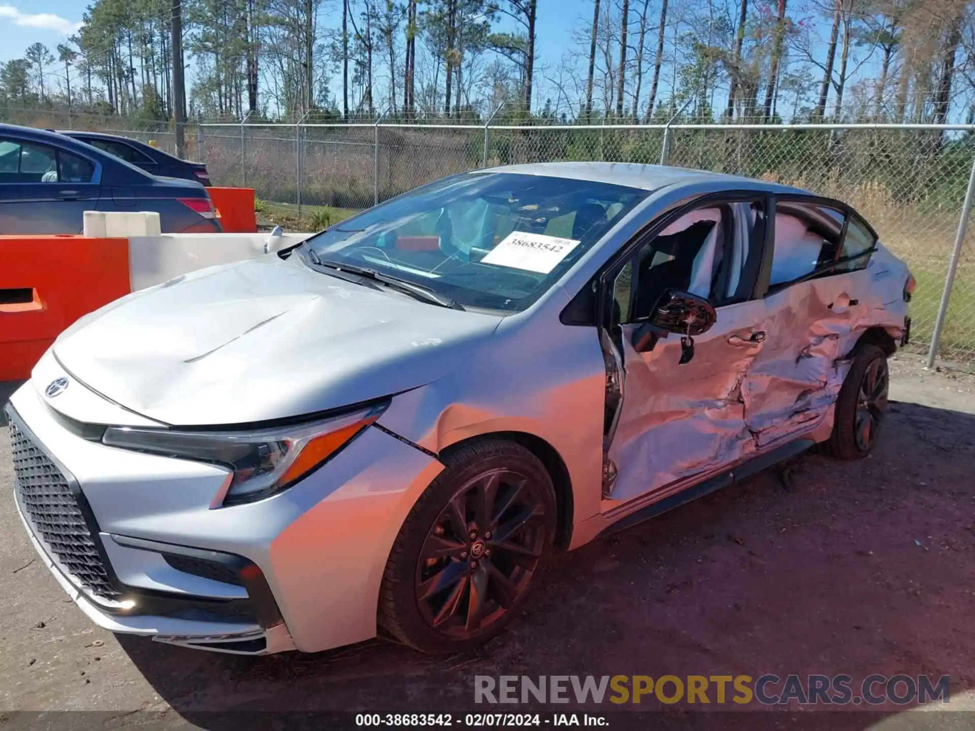 6 Photograph of a damaged car 5YFS4MCE3PP151829 TOYOTA COROLLA 2023