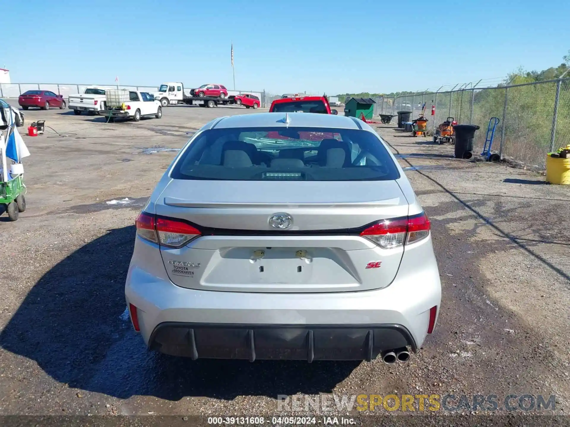 17 Photograph of a damaged car 5YFS4MCE5PP158846 TOYOTA COROLLA 2023