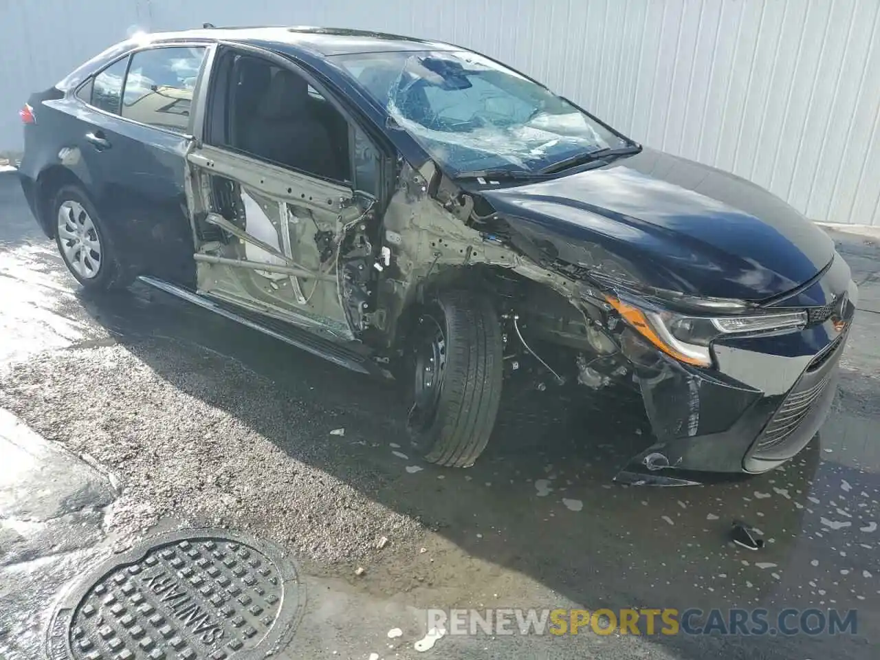 4 Photograph of a damaged car 5YFB4MDE1RP131337 TOYOTA COROLLA 2024