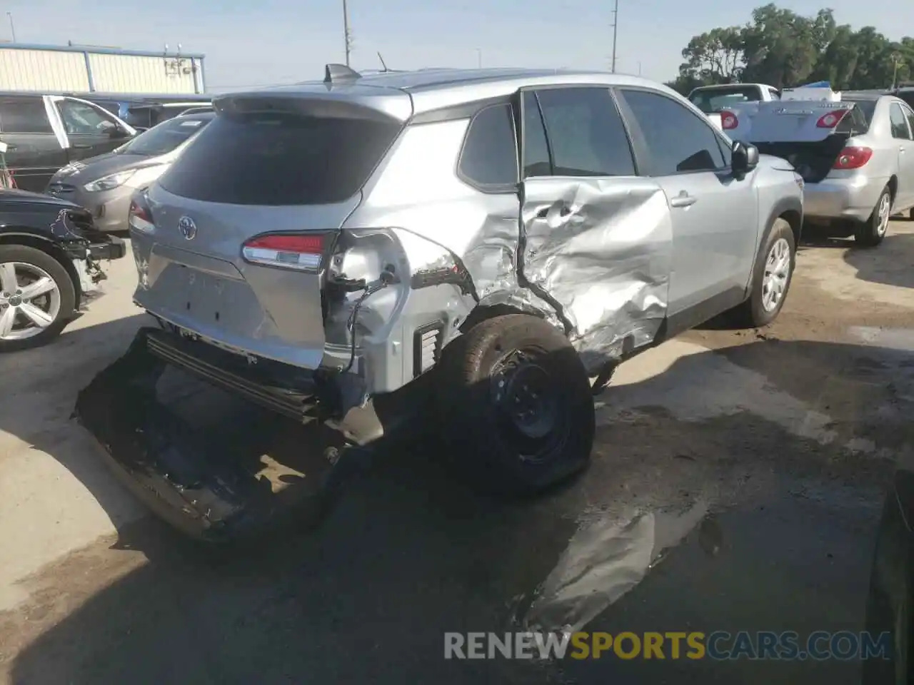 4 Photograph of a damaged car 7MUAAAAGXNV004280 TOYOTA COROLLA CR 2022