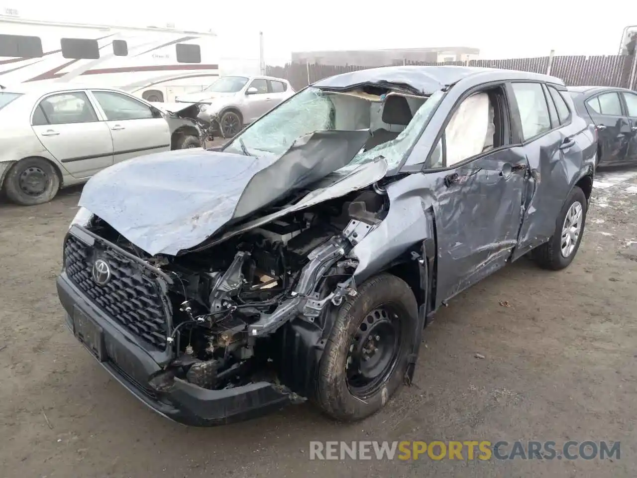 2 Photograph of a damaged car 7MUAAABG5NV013385 TOYOTA COROLLA CR 2022