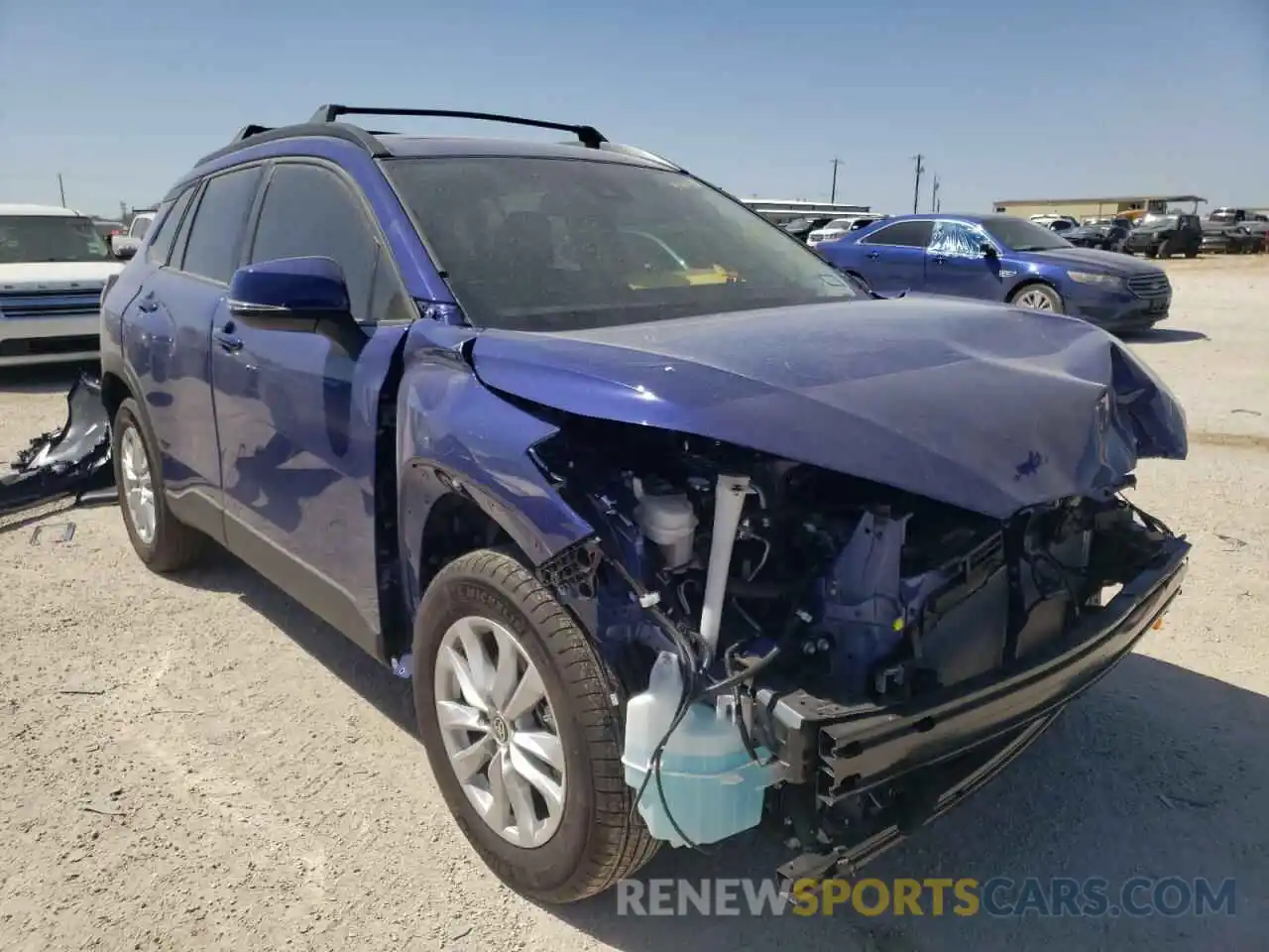 1 Photograph of a damaged car 7MUBAAAG3NV005372 TOYOTA COROLLA CR 2022