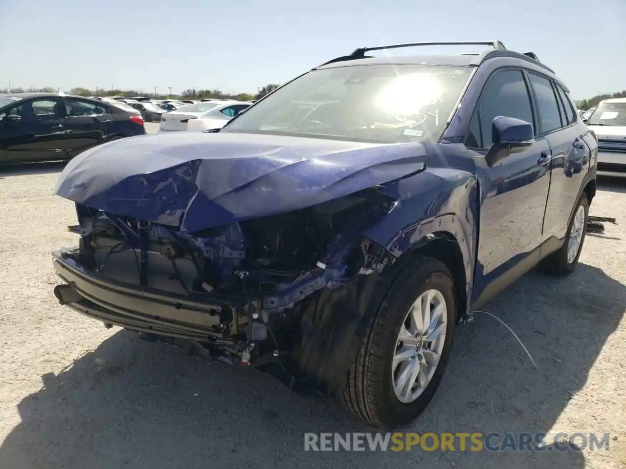 2 Photograph of a damaged car 7MUBAAAG3NV005372 TOYOTA COROLLA CR 2022