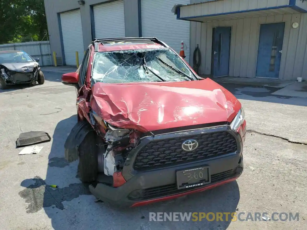 9 Photograph of a damaged car 7MUBAABG1NV007023 TOYOTA COROLLA CR 2022