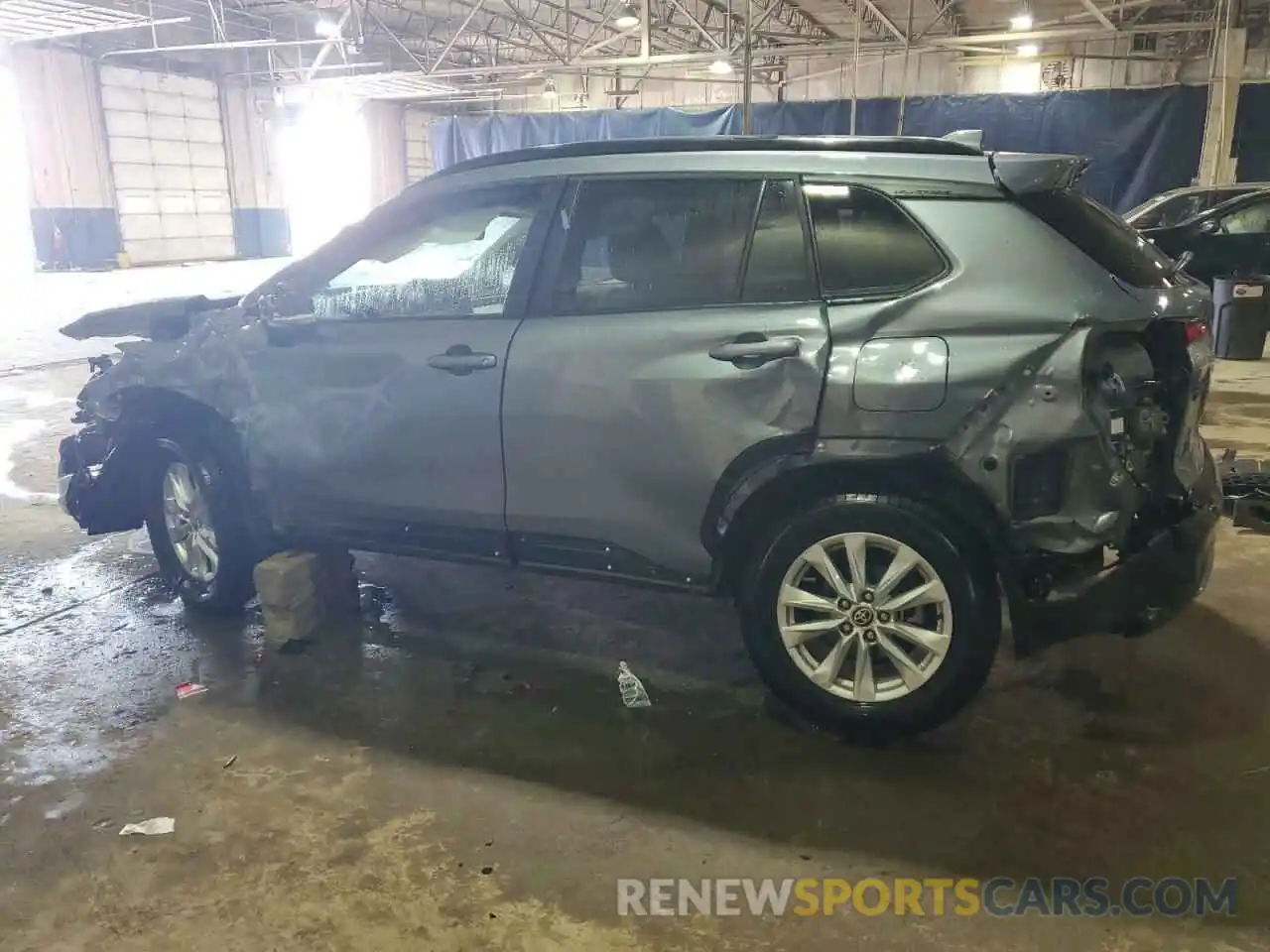 2 Photograph of a damaged car 7MUBAABG5NV008806 TOYOTA COROLLA CR 2022