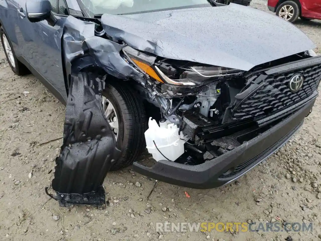 9 Photograph of a damaged car 7MUCAAAG1NV004600 TOYOTA COROLLA CR 2022