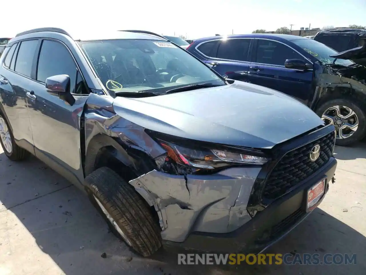 9 Photograph of a damaged car 7MUCAAAG5NV008567 TOYOTA COROLLA CR 2022