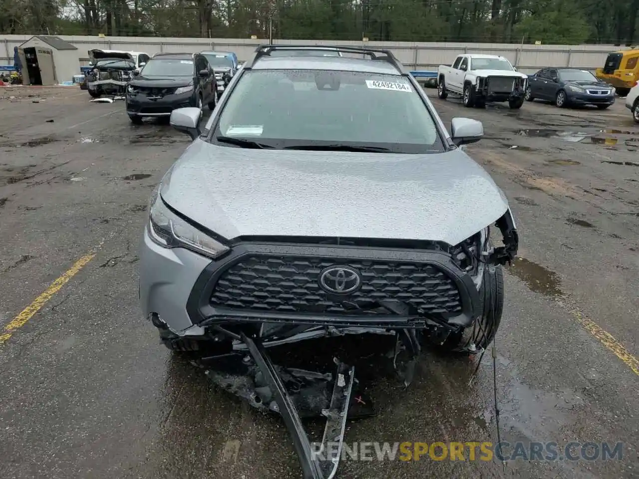 5 Photograph of a damaged car 7MUCAABG7NV023599 TOYOTA COROLLA CR 2022