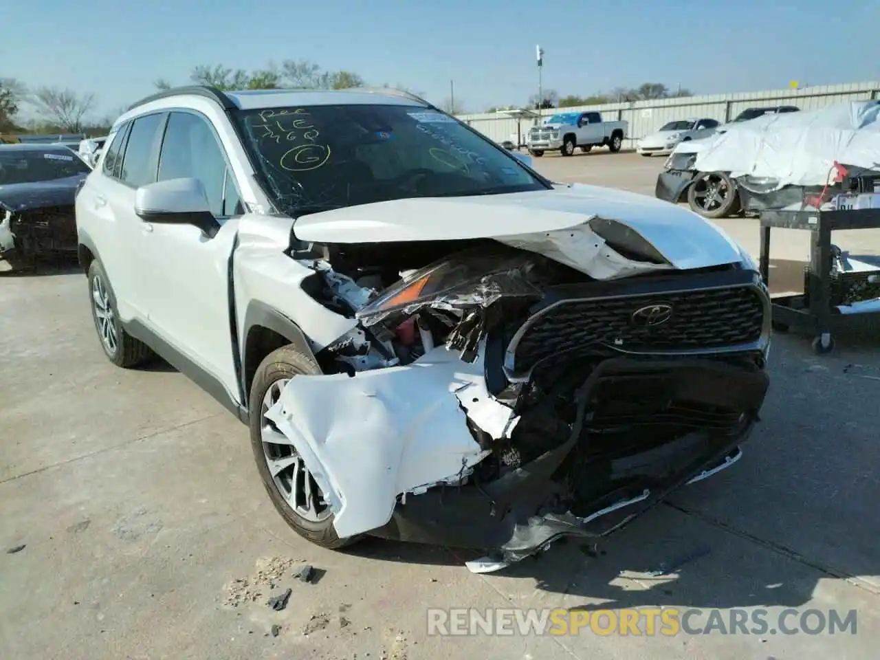 1 Photograph of a damaged car 7MUDAAAG1NV002821 TOYOTA COROLLA CR 2022