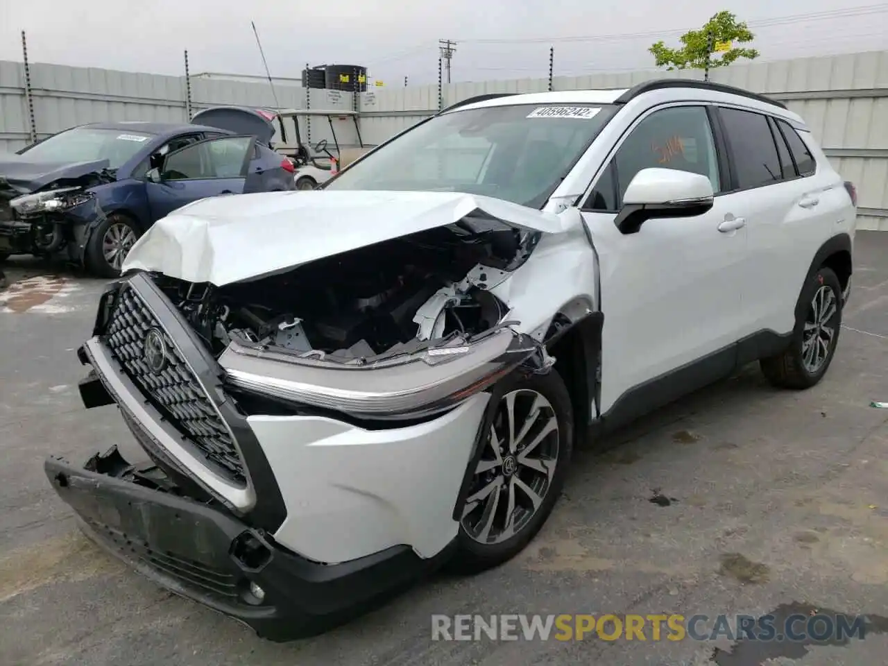 2 Photograph of a damaged car 7MUDAABG6NV003669 TOYOTA COROLLA CR 2022