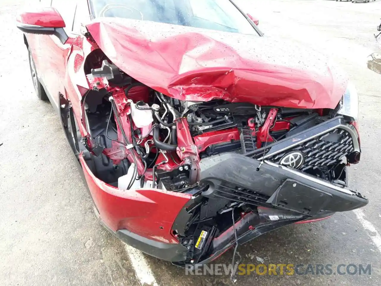 9 Photograph of a damaged car 7MUDAABG9NV008042 TOYOTA COROLLA CR 2022