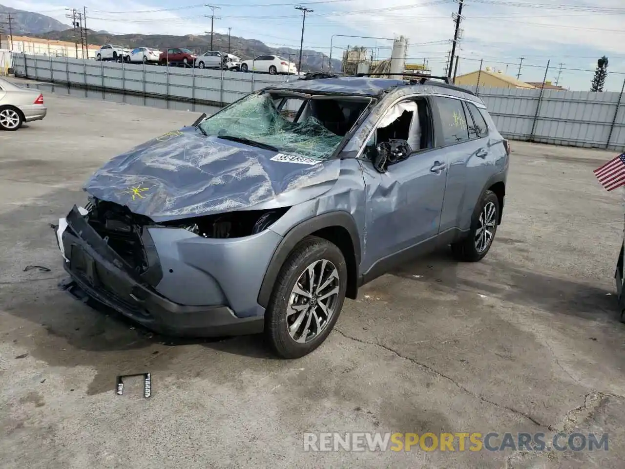 2 Photograph of a damaged car 7MUEAAAG3NV002579 TOYOTA COROLLA CR 2022