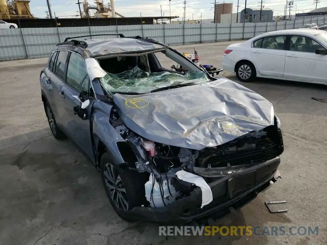 9 Photograph of a damaged car 7MUEAAAG3NV002579 TOYOTA COROLLA CR 2022