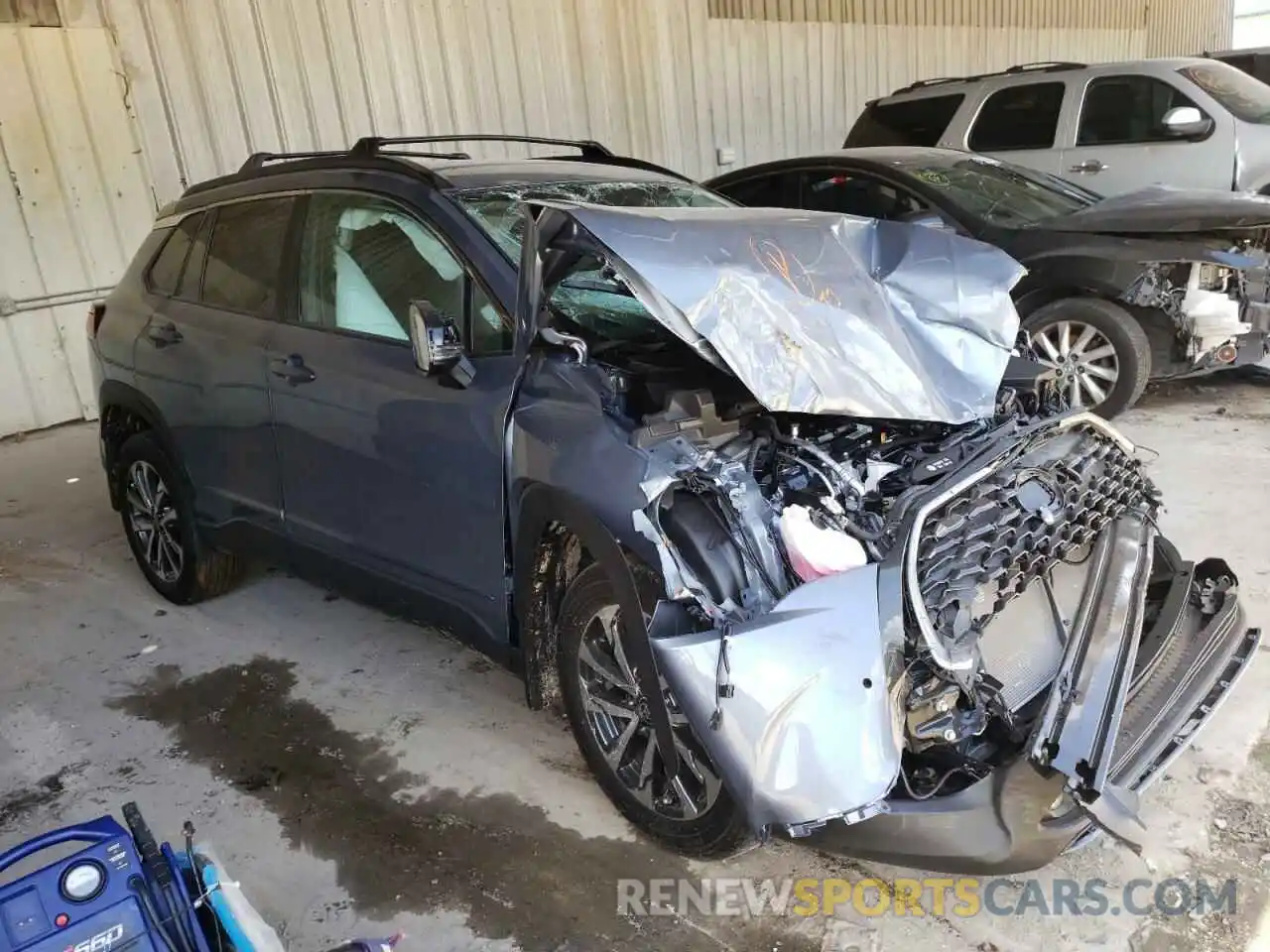 1 Photograph of a damaged car 7MUEAAAG8NV018566 TOYOTA COROLLA CR 2022