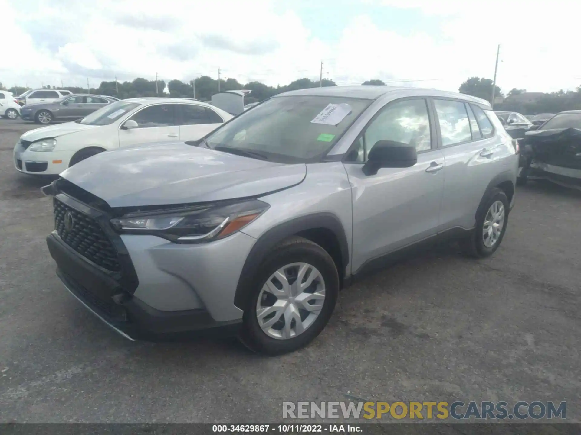 2 Photograph of a damaged car 7MUAAAAG0NV005034 TOYOTA COROLLA CROSS 2022