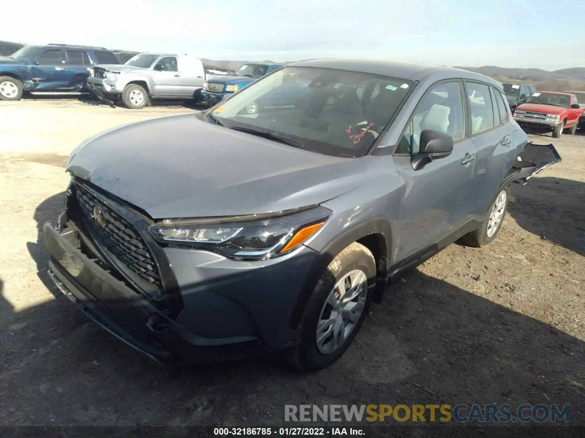 2 Photograph of a damaged car 7MUAAAAG5NV001528 TOYOTA COROLLA CROSS 2022