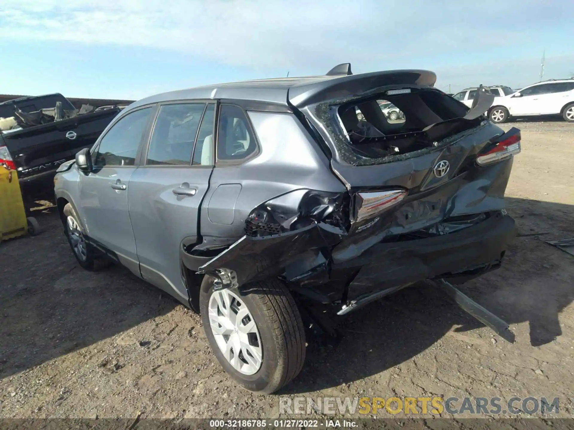 3 Photograph of a damaged car 7MUAAAAG5NV001528 TOYOTA COROLLA CROSS 2022