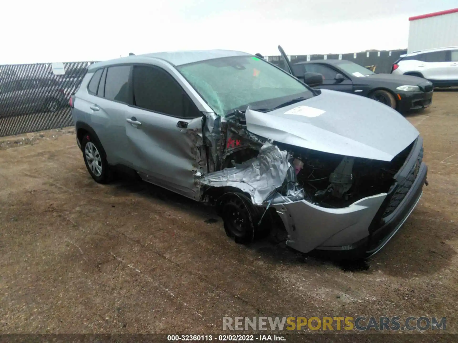 1 Photograph of a damaged car 7MUAAAAG6NV006219 TOYOTA COROLLA CROSS 2022