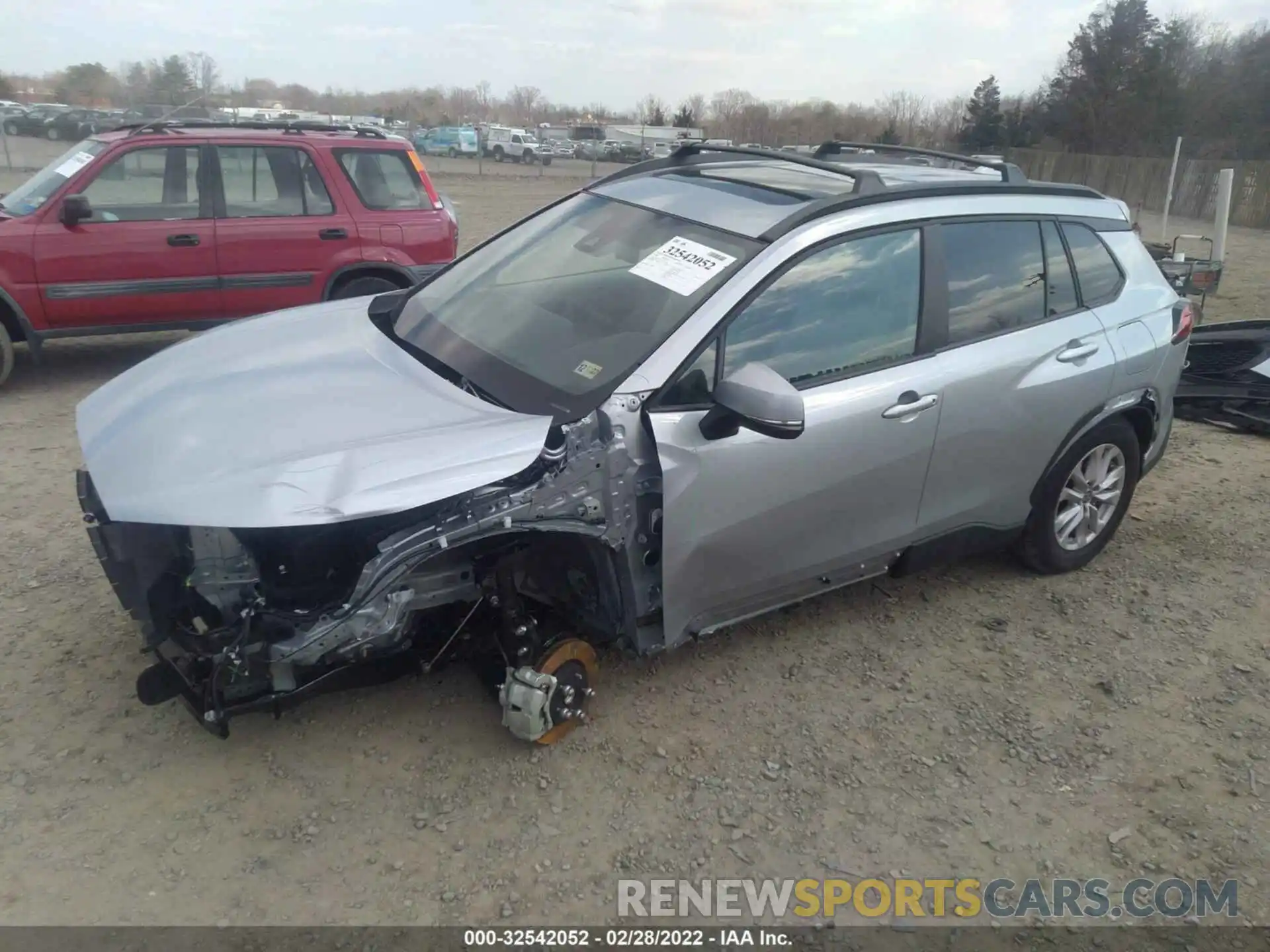 2 Photograph of a damaged car 7MUBAABG0NV004954 TOYOTA COROLLA CROSS 2022