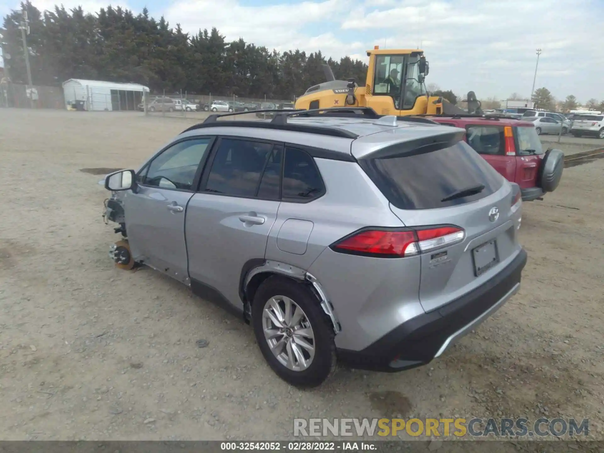 3 Photograph of a damaged car 7MUBAABG0NV004954 TOYOTA COROLLA CROSS 2022