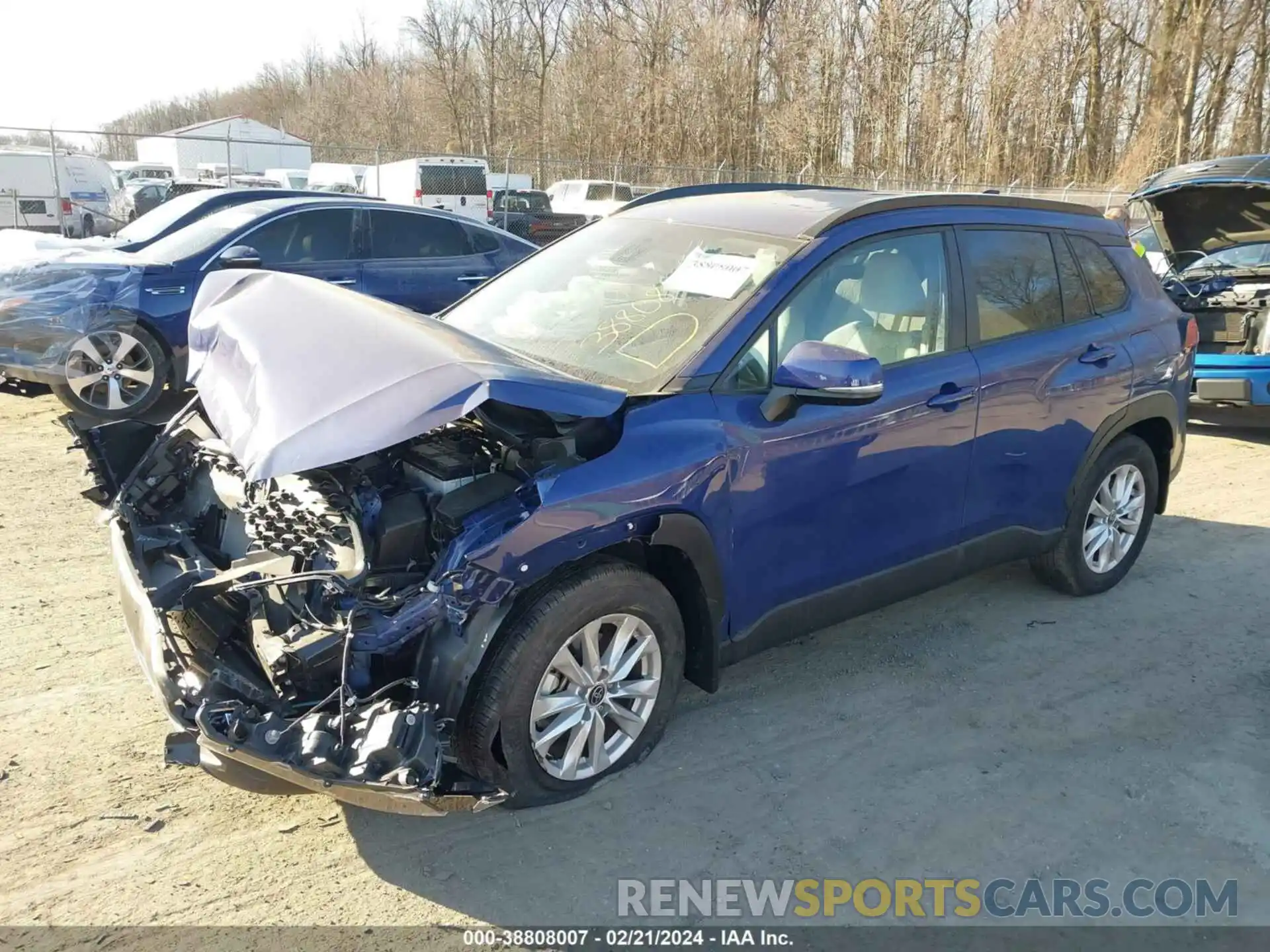 2 Photograph of a damaged car 7MUBAABG3NV020579 TOYOTA COROLLA CROSS 2022