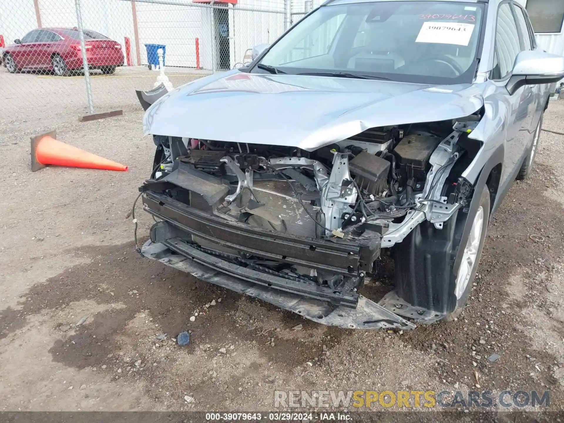 6 Photograph of a damaged car 7MUCAAAG5NV032853 TOYOTA COROLLA CROSS 2022