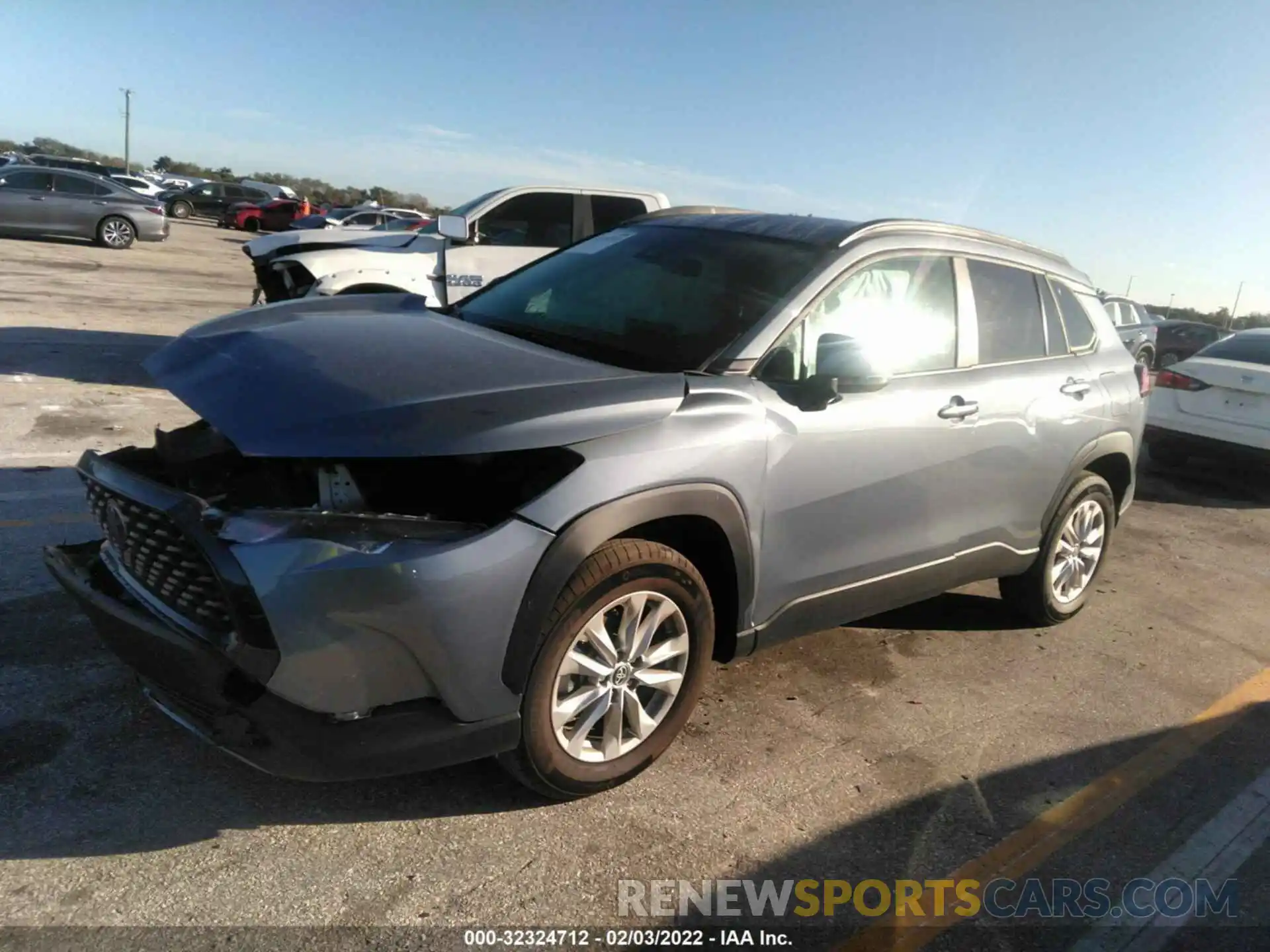 2 Photograph of a damaged car 7MUCAAAG6NV002521 TOYOTA COROLLA CROSS 2022