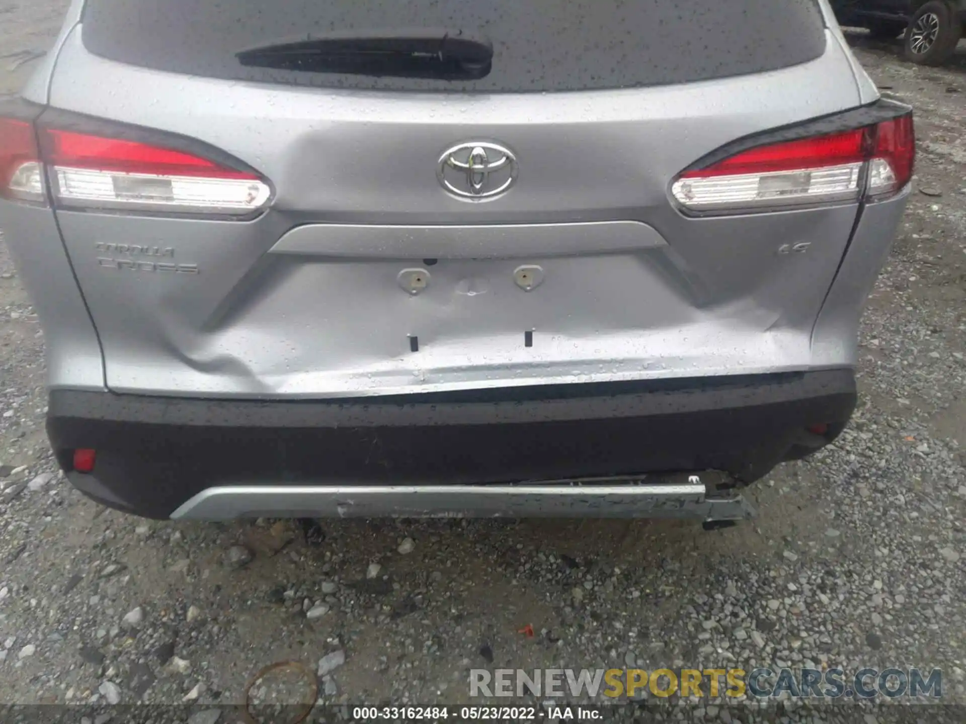 6 Photograph of a damaged car 7MUCAAAG6NV008772 TOYOTA COROLLA CROSS 2022