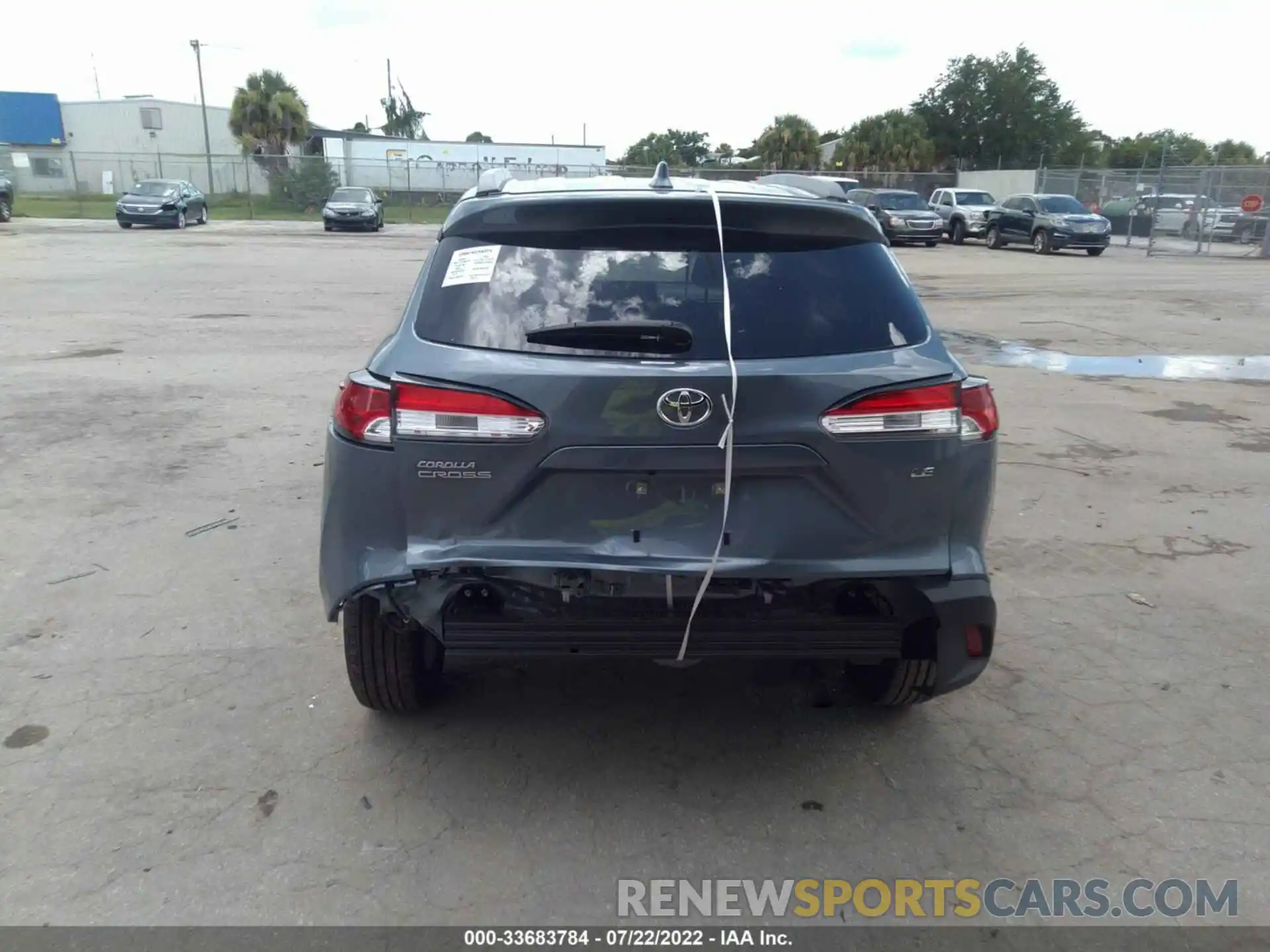 6 Photograph of a damaged car 7MUCAAAG7NV007131 TOYOTA COROLLA CROSS 2022