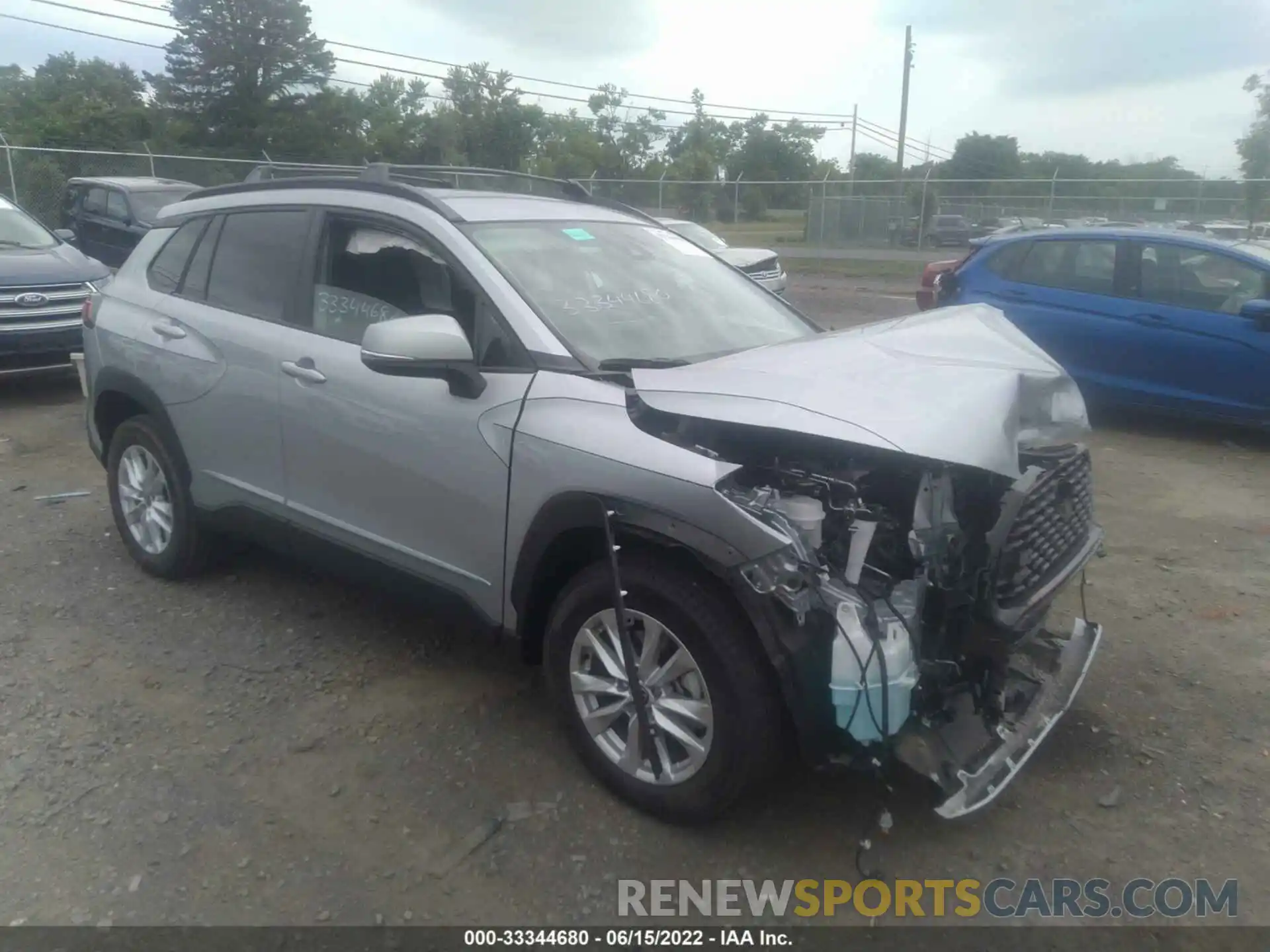 1 Photograph of a damaged car 7MUCAAAG8NV016100 TOYOTA COROLLA CROSS 2022