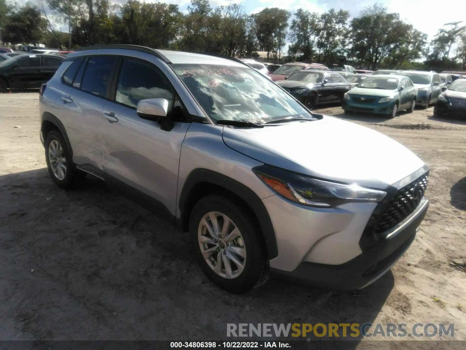 1 Photograph of a damaged car 7MUCAAAG9NV005347 TOYOTA COROLLA CROSS 2022