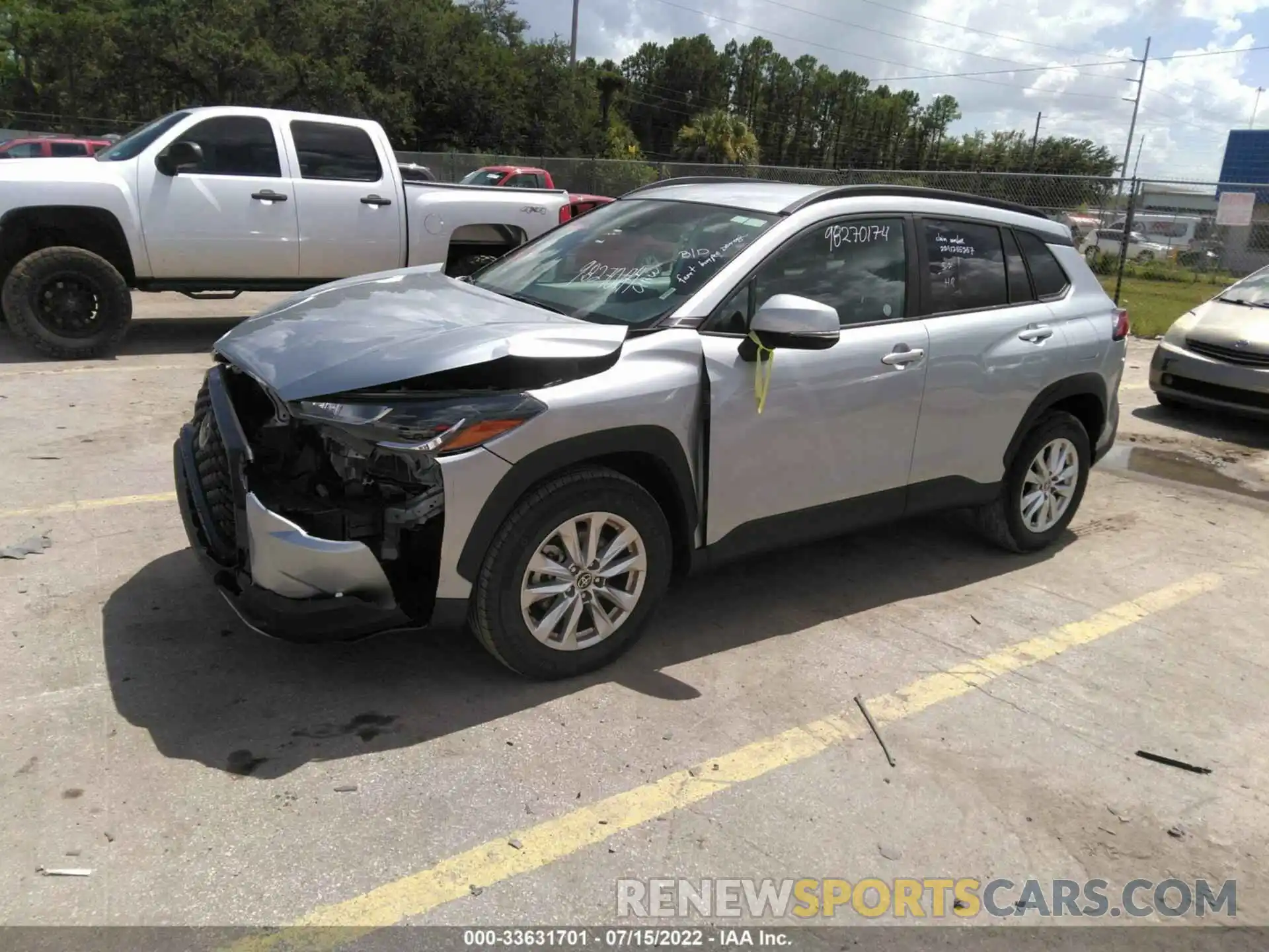 2 Photograph of a damaged car 7MUCAAAG9NV006935 TOYOTA COROLLA CROSS 2022