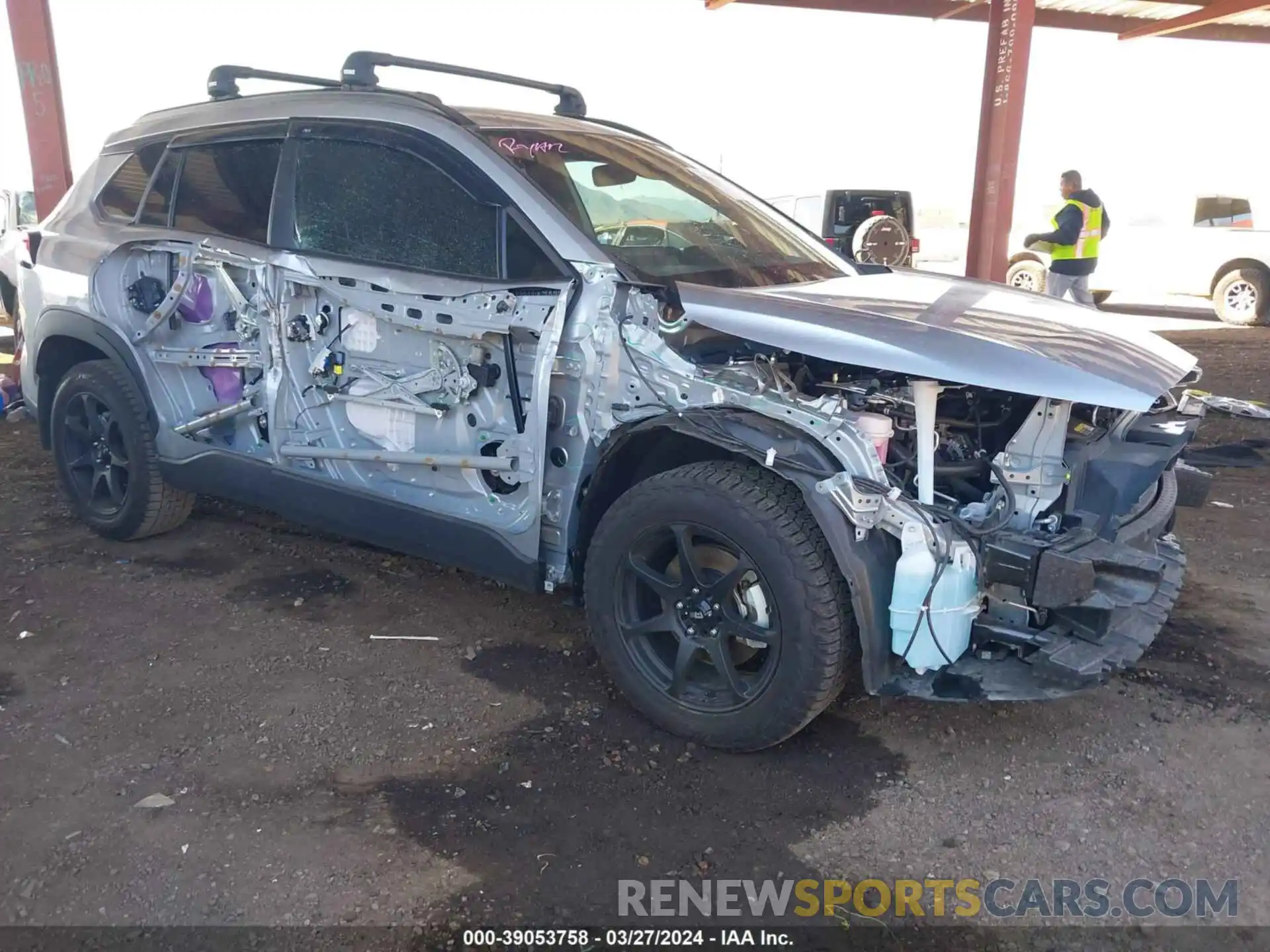 1 Photograph of a damaged car 7MUCAABG1NV006023 TOYOTA COROLLA CROSS 2022