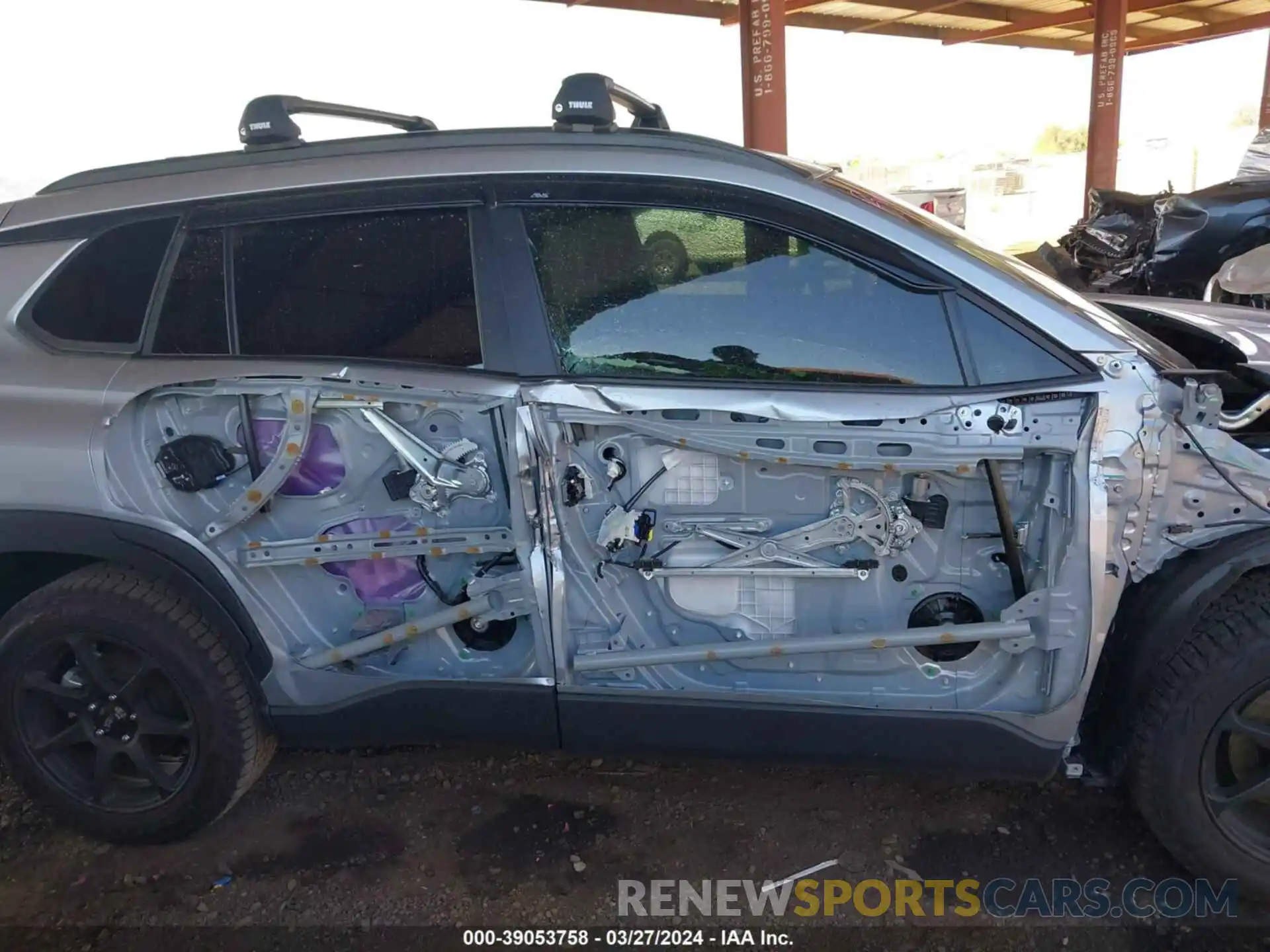 14 Photograph of a damaged car 7MUCAABG1NV006023 TOYOTA COROLLA CROSS 2022