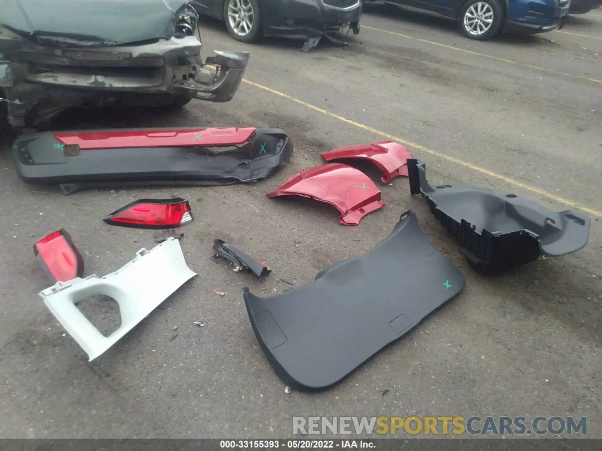 12 Photograph of a damaged car 7MUCAABG1NV007950 TOYOTA COROLLA CROSS 2022