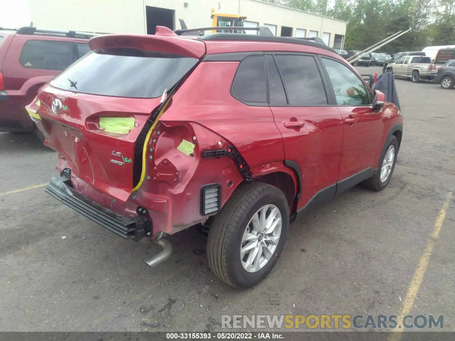 4 Photograph of a damaged car 7MUCAABG1NV007950 TOYOTA COROLLA CROSS 2022