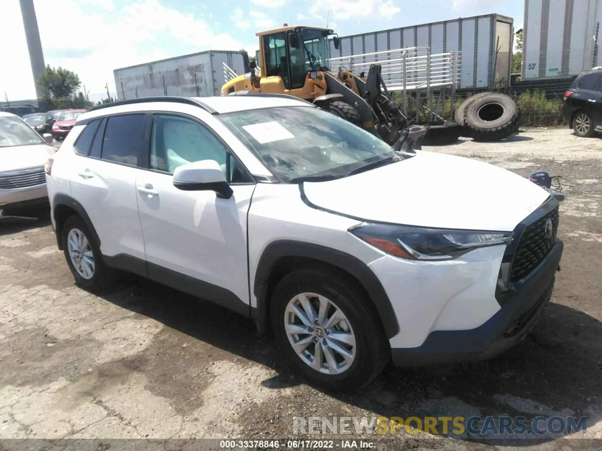 1 Photograph of a damaged car 7MUCAABG5NV015467 TOYOTA COROLLA CROSS 2022